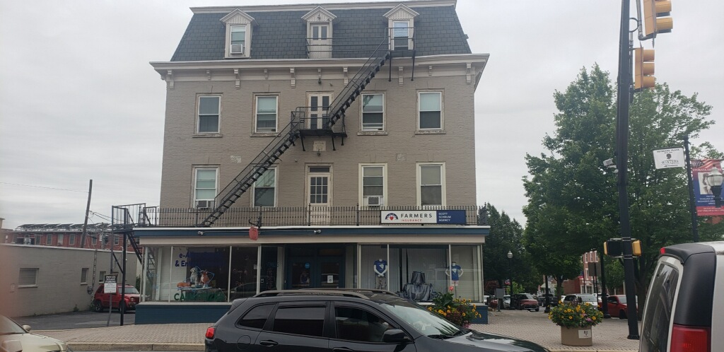 EPHRATA “WISSLER BUILDING” MULTI-UNIT - Hess Auction Group