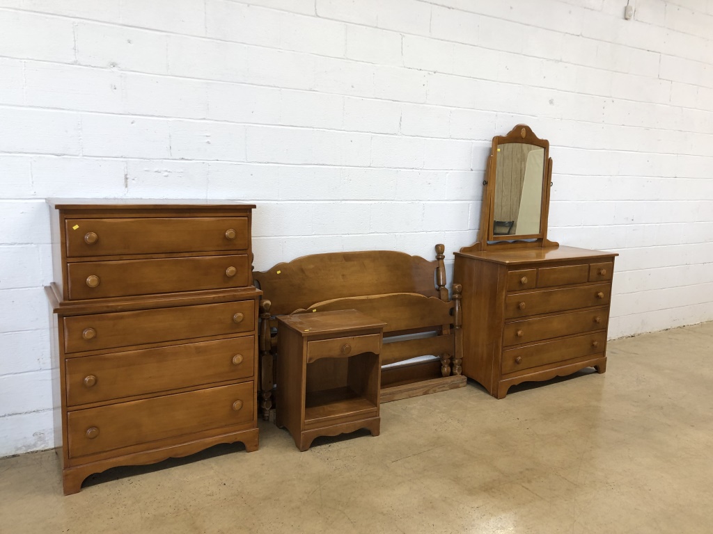 10/10/22 10/17/22 Online Furniture Auction Hess Auction Group