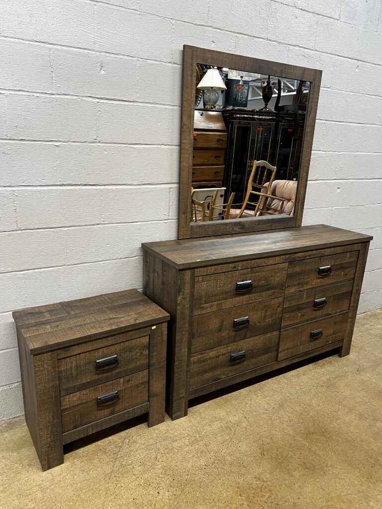 6/17/24 Online Furniture Auction Hess Auction Group