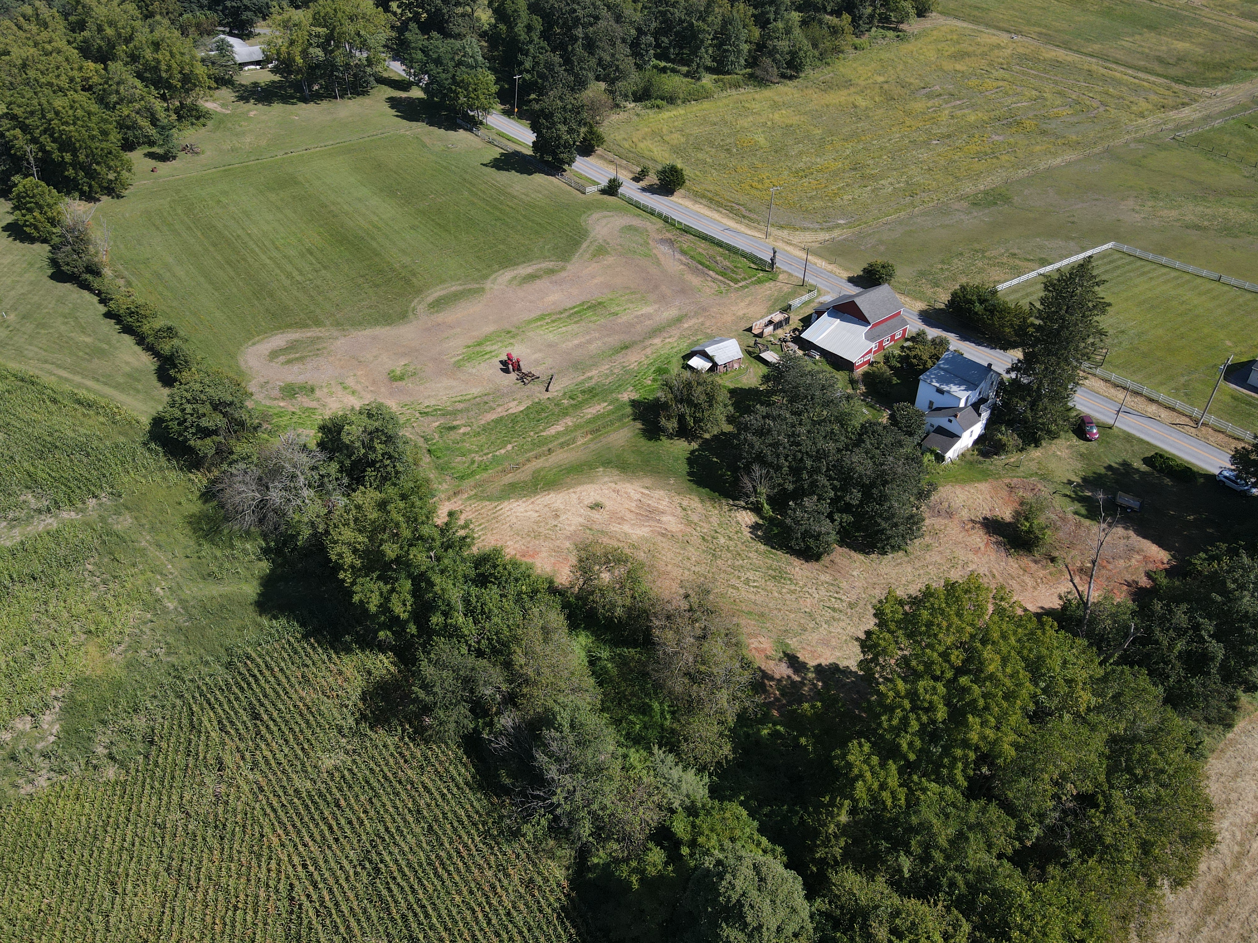 ELIZABETHTOWN 7.2 ACRE HOMESTEAD W/ 2 HOUSES