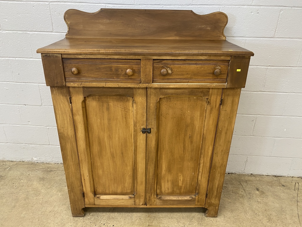 10/20/25 Online Furniture Auction