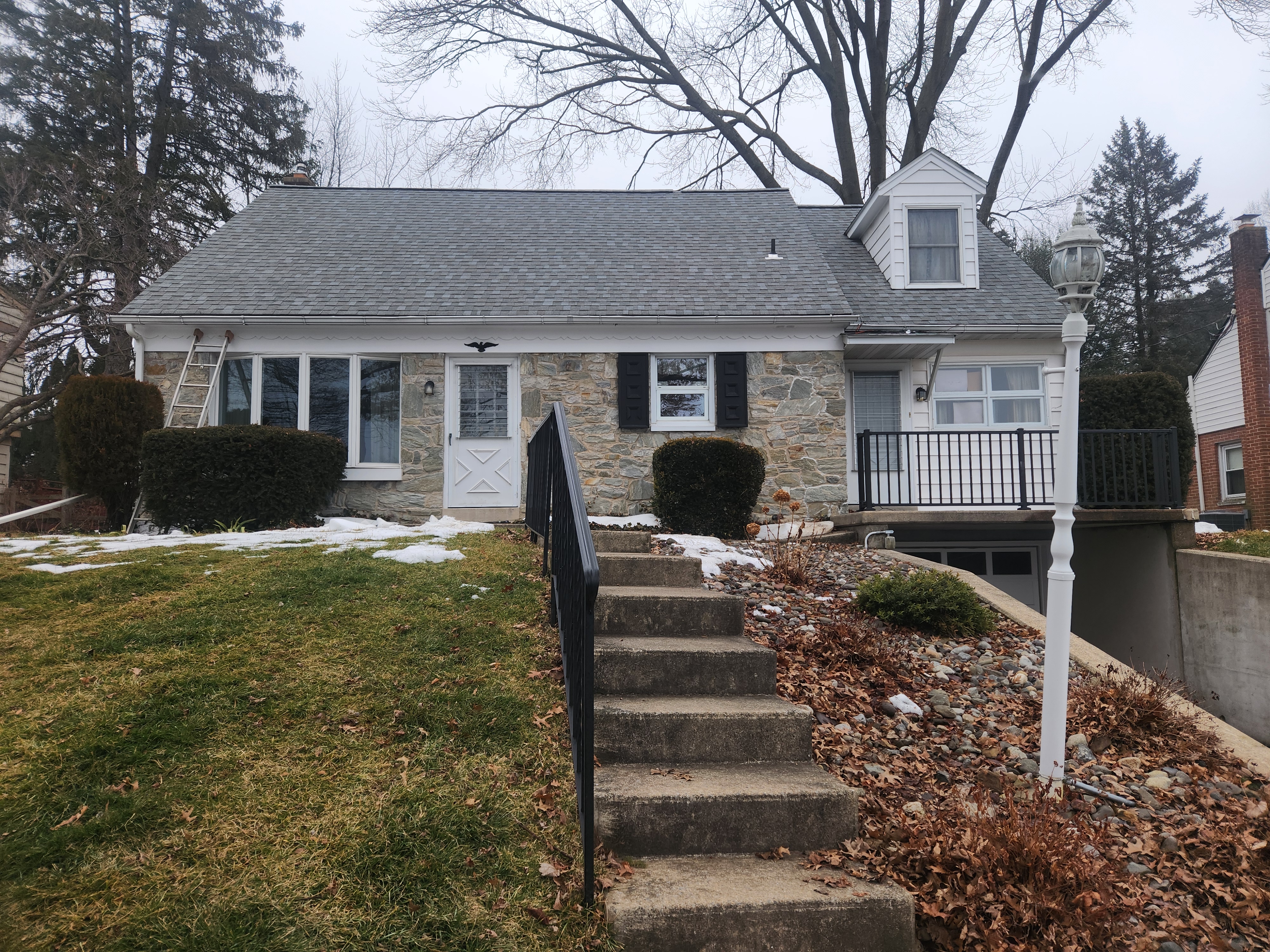 LANCASTER TWP. 4 BEDROOM HOME