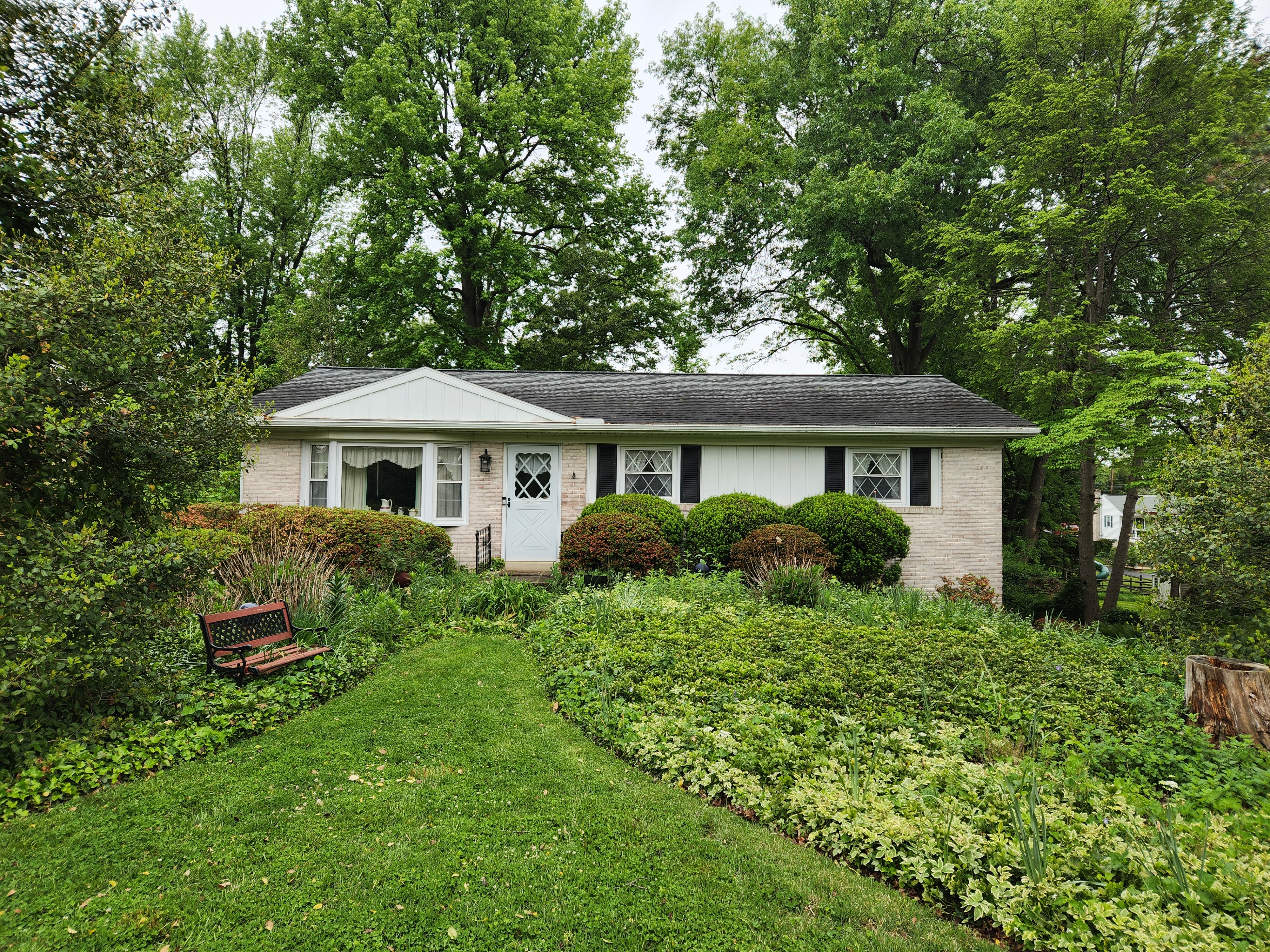 MANHEIM TWP 4 BEDROOM HOME