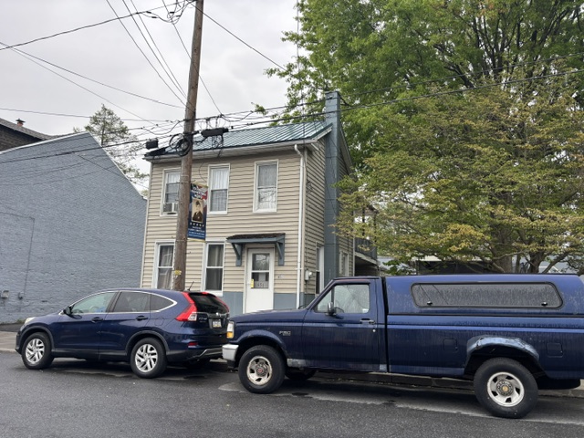 MIXED-USE PROPERTY W/ HOME & 6,000 SQ. FT. COMMERCIAL BUILDING