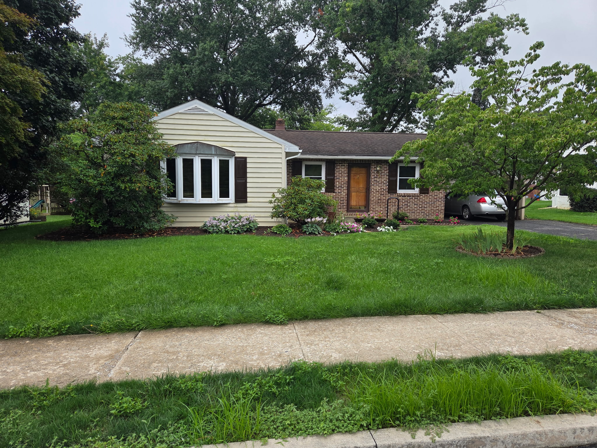 PEACEFULLY LOCATED RANCH HOME