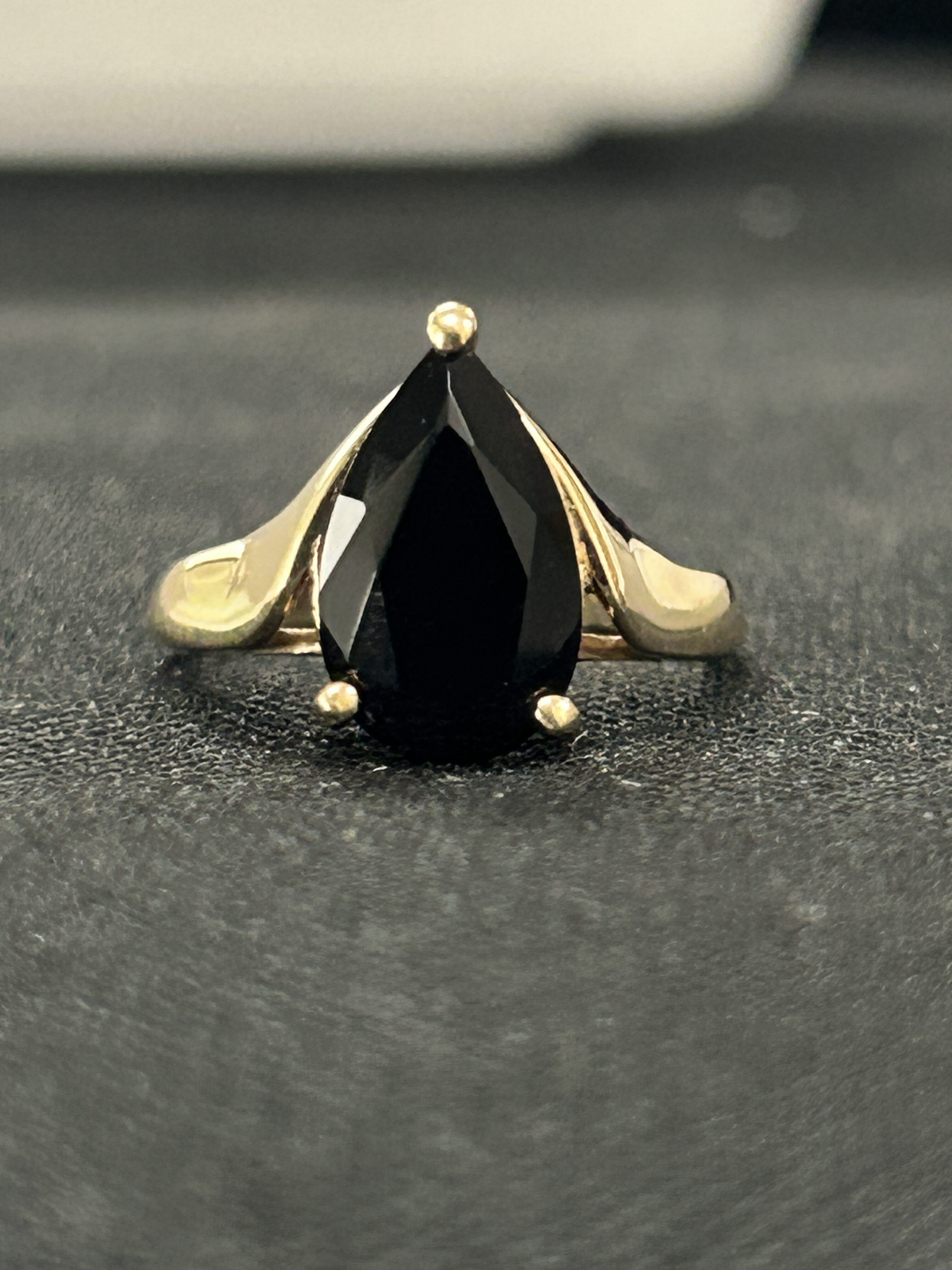October Jewelry & Watch Auction